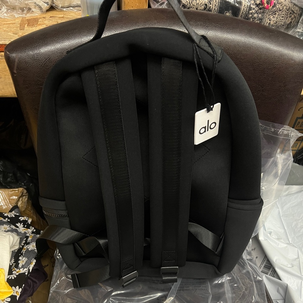 ALO Yoga Black Backpack - Picture 2 of 13